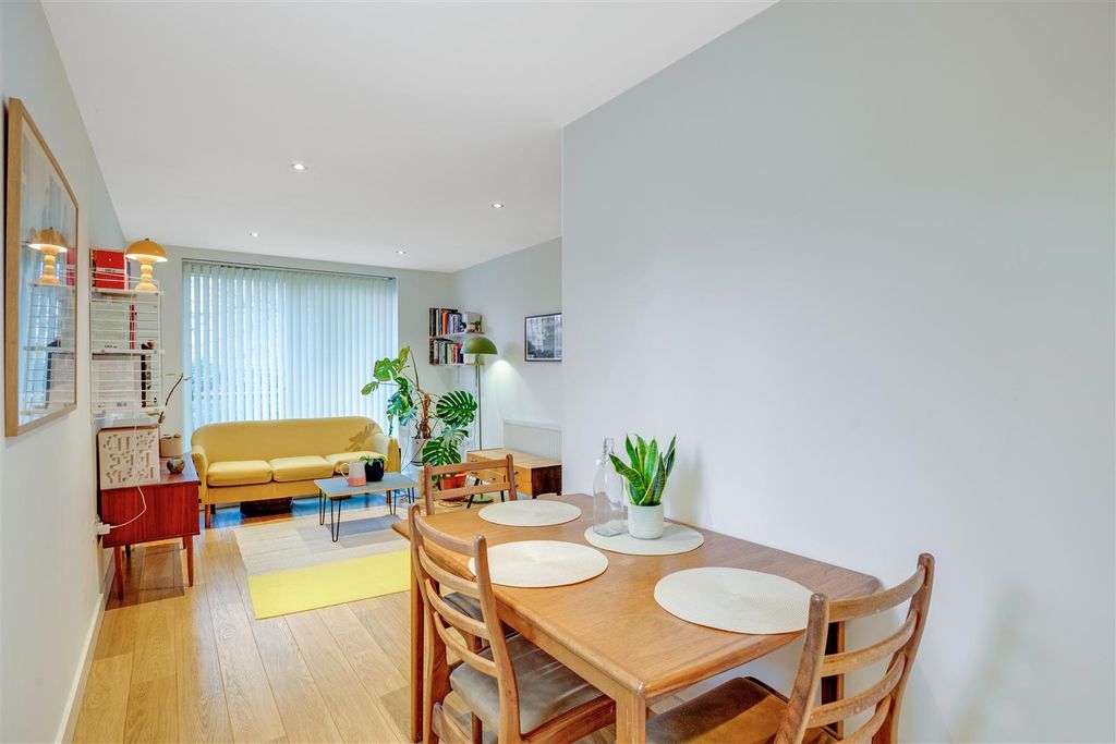 Property photo 1 of 8 Property Photo