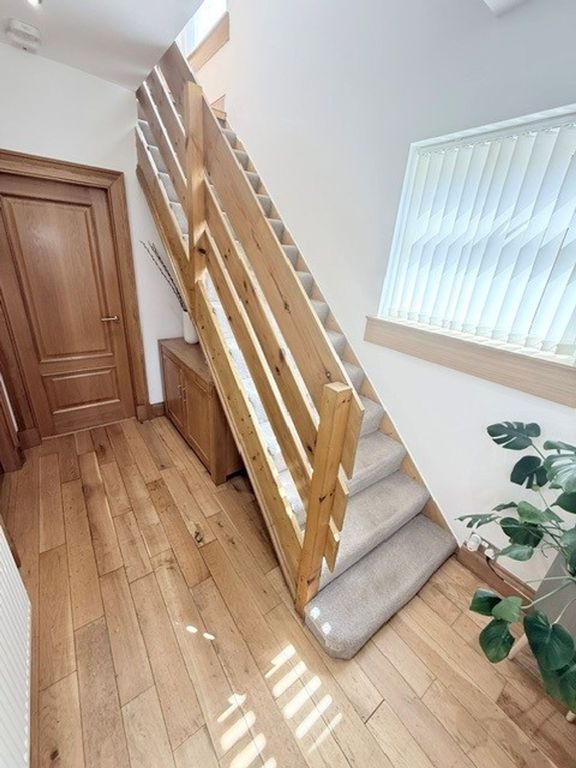 Property photo 2 of 30