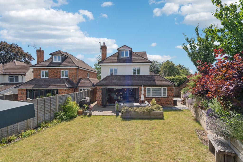 Property photo 2 of 26