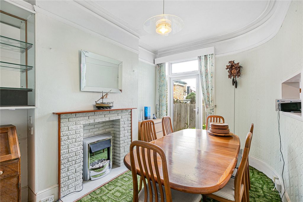 Property photo 3 of 26 Dining Room