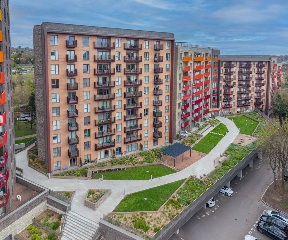 Property photo 2 of 24