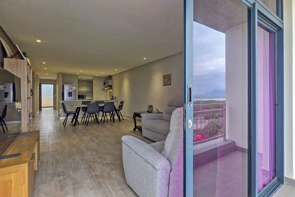 Property photo 3 of 28 1TV1734501