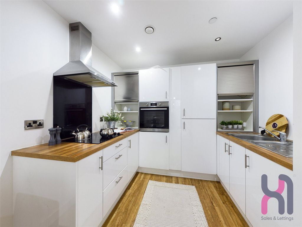 Property photo 2 of 8 Picture No. 05