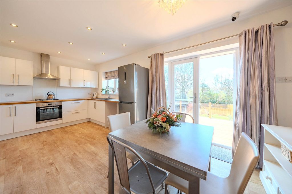 Property photo 2 of 13 Picture No. 42