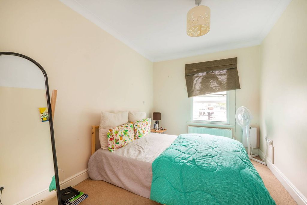 Property photo 3 of 7