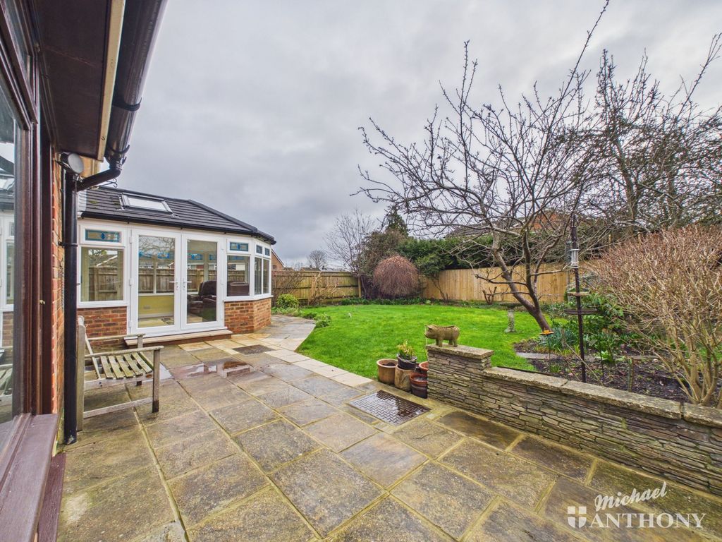 Property photo 3 of 16 B78F6Ccb3Fbc438E9De4A37d53145E4c_80_Cam03218G0-Pr0925-Still016