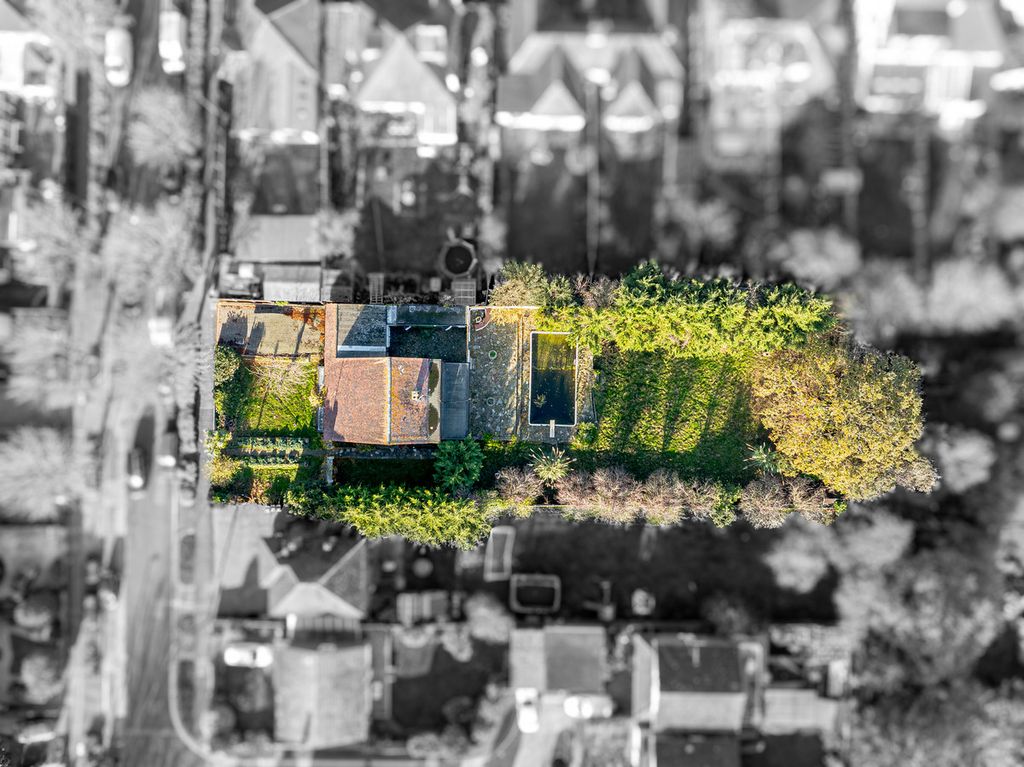 Property photo 1 of 38