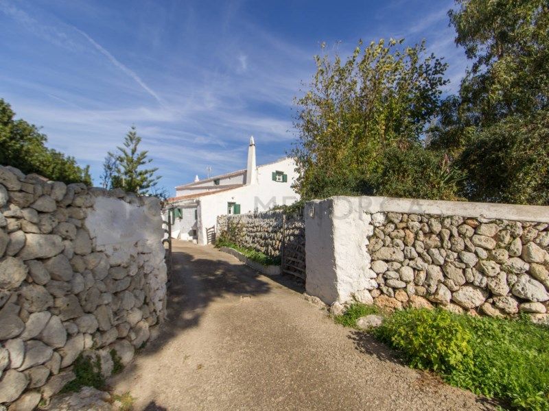 Property photo 1 of 48