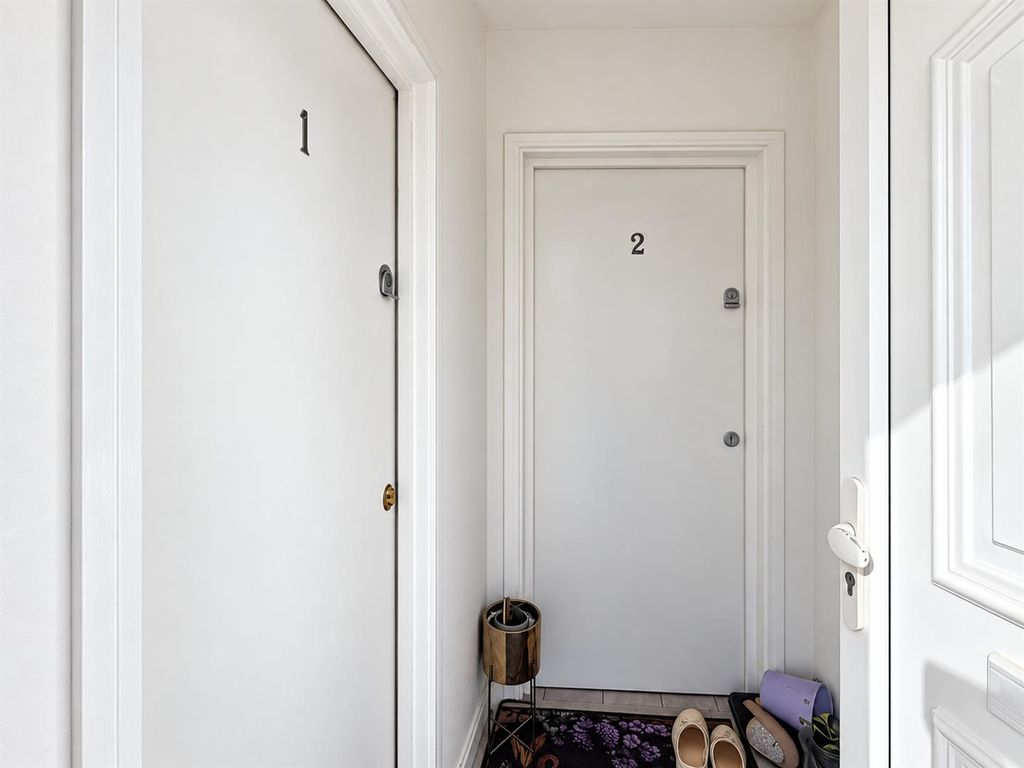 Property photo 2 of 17 5.Png
