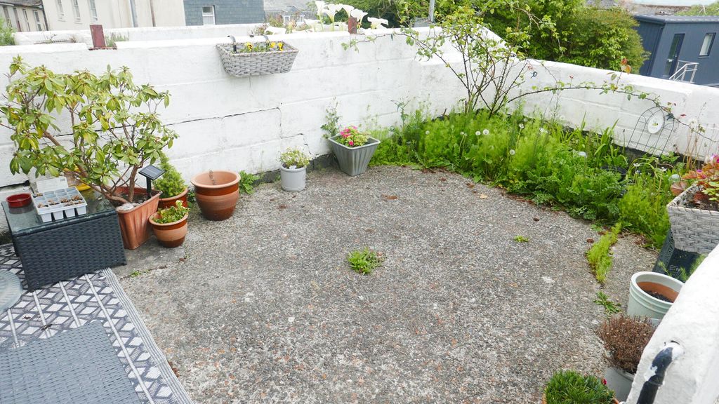 Property photo 3 of 3 Terrace / Patio