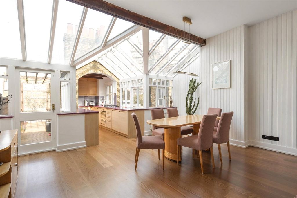 Property photo 1 of 20 Picture No. 15