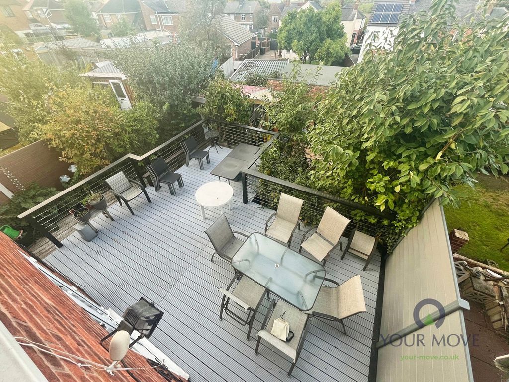 Property photo 2 of 24 Rear Garden