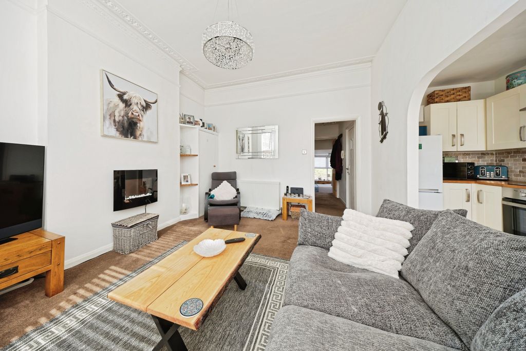 Property photo 3 of 20 Open Plan