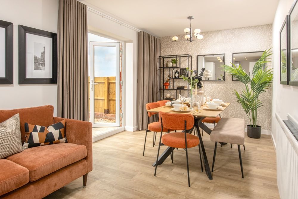 Property photo 3 of 10 3 Crest Nicholson At Branston Locks The Windsor Internals Family And Dining Area