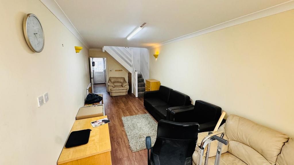 Property photo 2 of 11