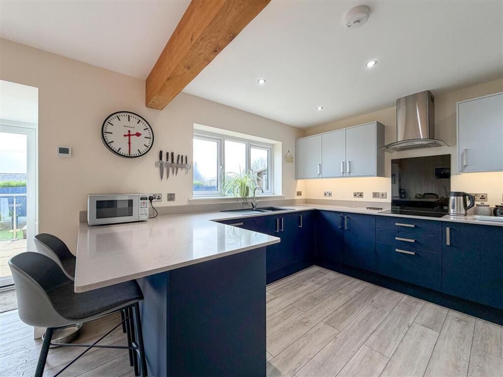 Property photo 2 of 25 4850611