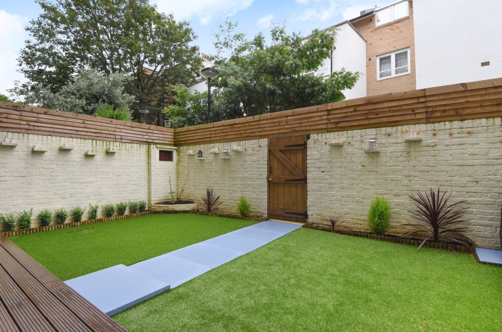 Property photo 2 of 10 123334  (2)c