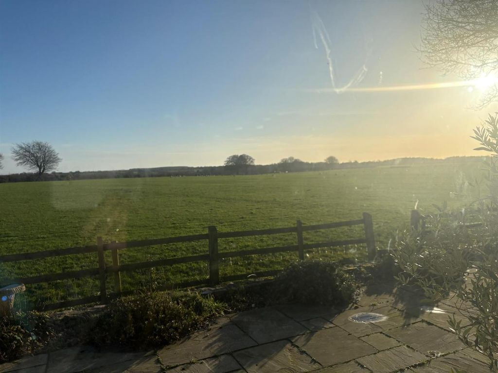 Property photo 2 of 27 Outside 4.Jpg