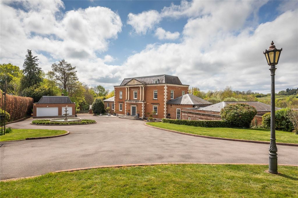 Property photo 2 of 23 Front Aspect