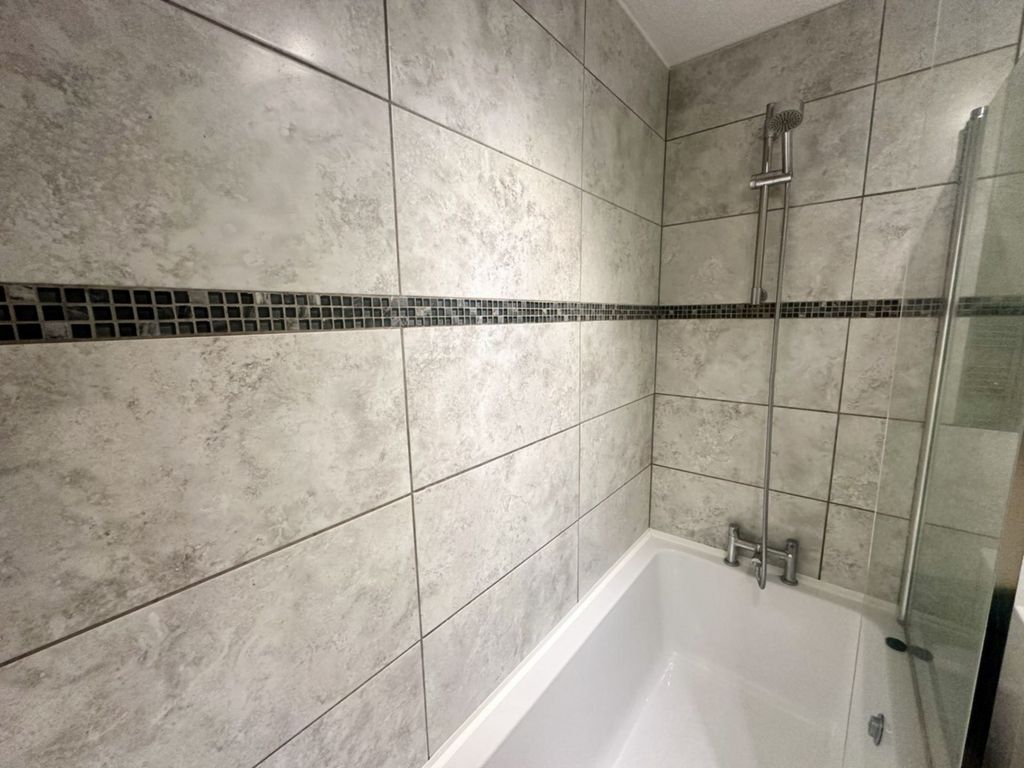 Property photo 3 of 10 Photo 3