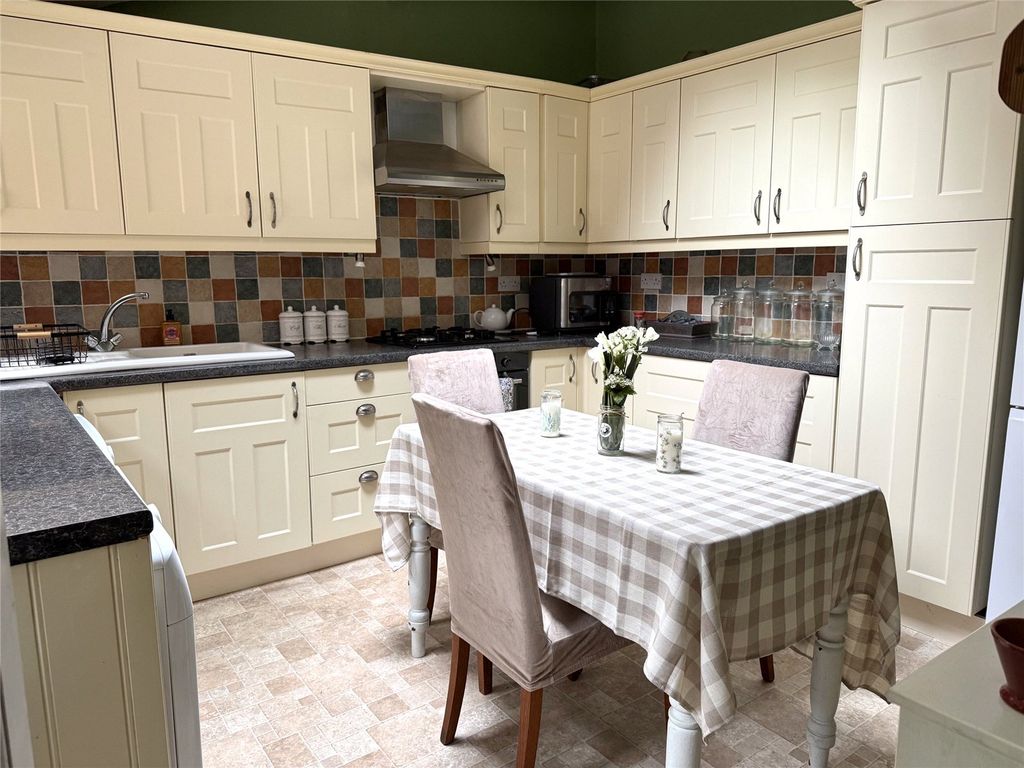 Property photo 3 of 17 Picture No. 05