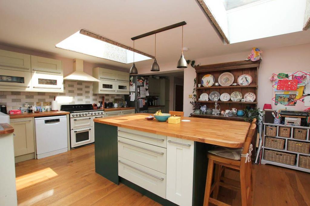 Property photo 2 of 18 Img_4447.Jpg