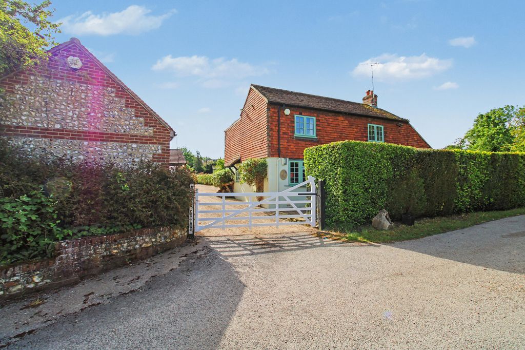 Property photo 1 of 27