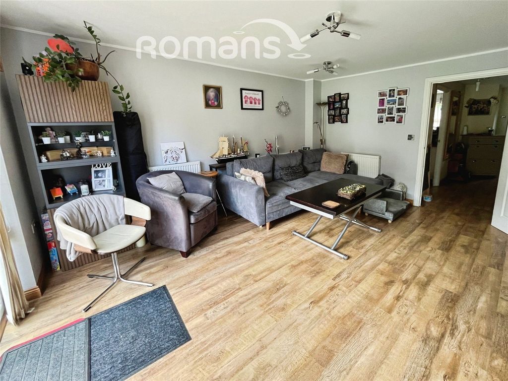 Property photo 2 of 18 Picture No. 08