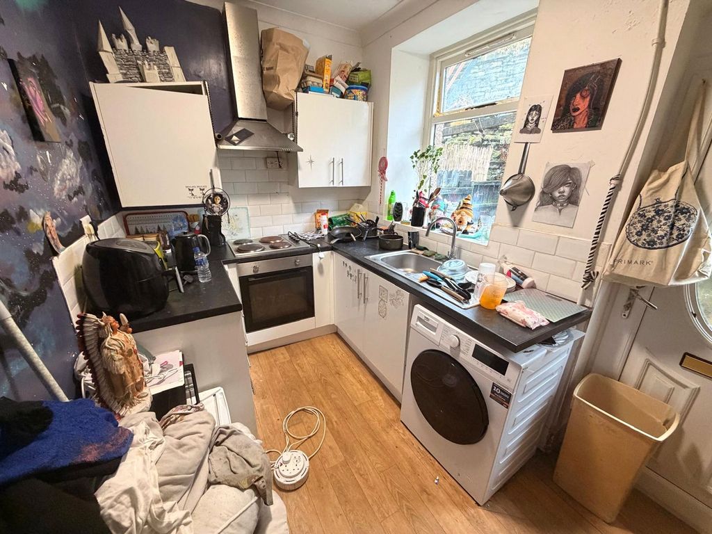 Property photo 3 of 8 Picture No. 07