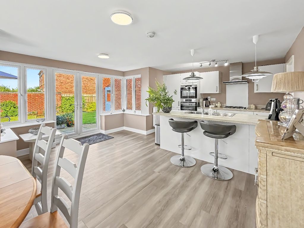Property photo 3 of 72 5255518