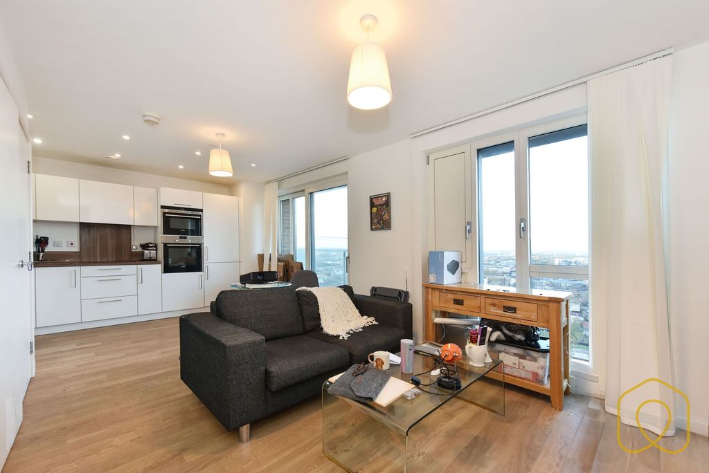 Property photo 1 of 9