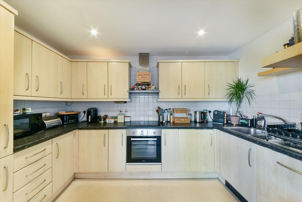 Property photo 2 of 10 Image