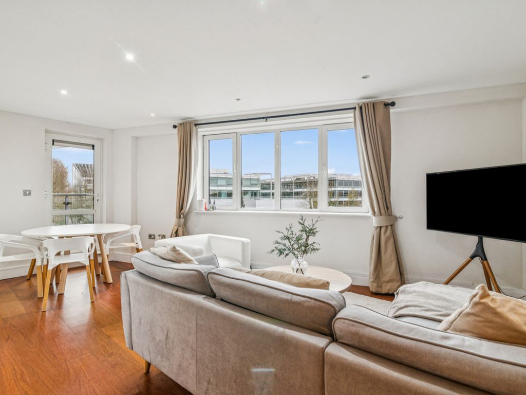 Property photo 2 of 9