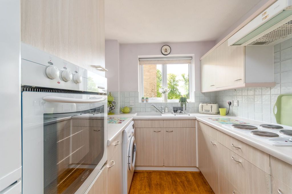 Property photo 2 of 13