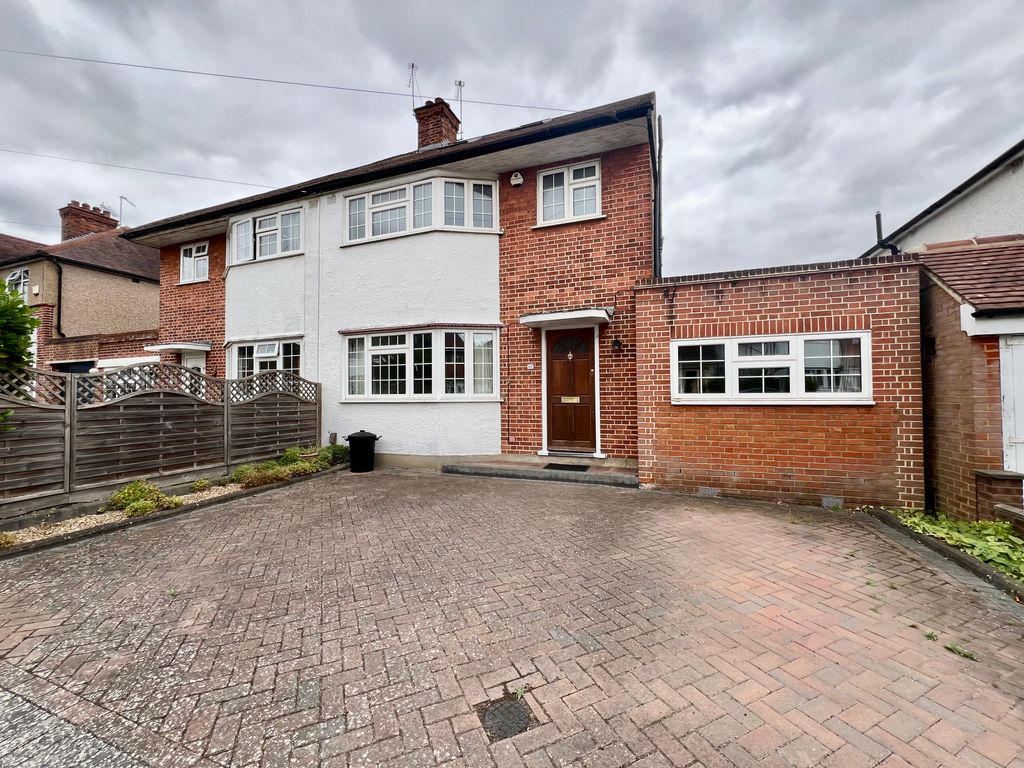Property photo 1 of 17 Img_8468