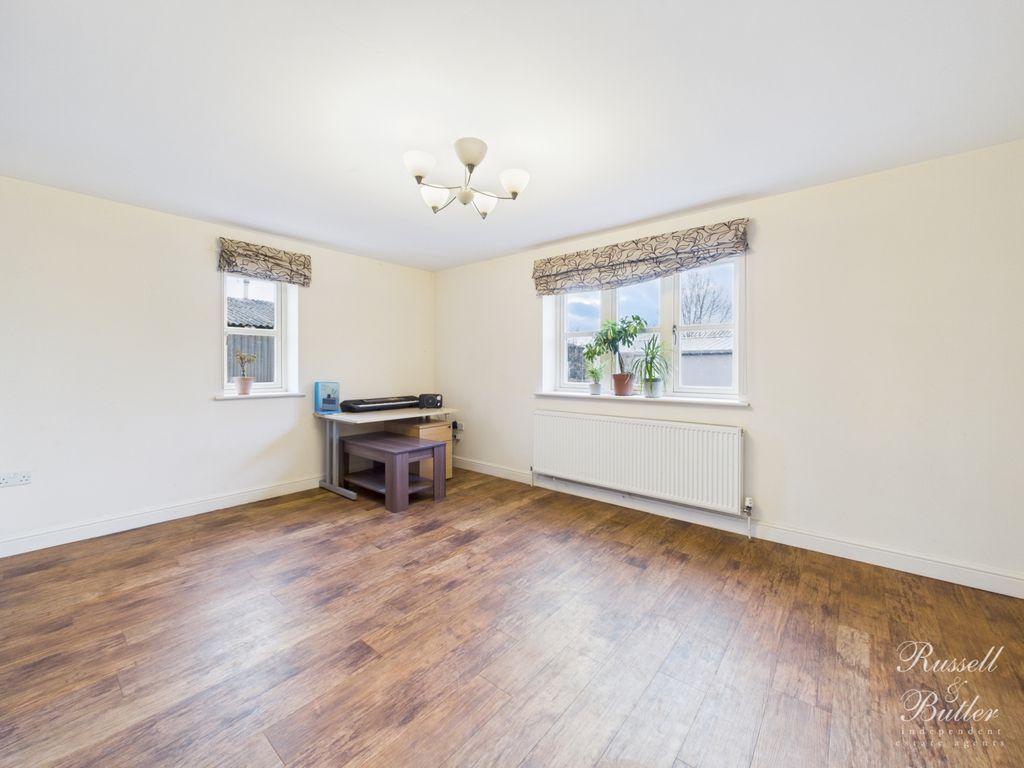 Property photo 3 of 9 Cam02127G0-Pr0364-Still019