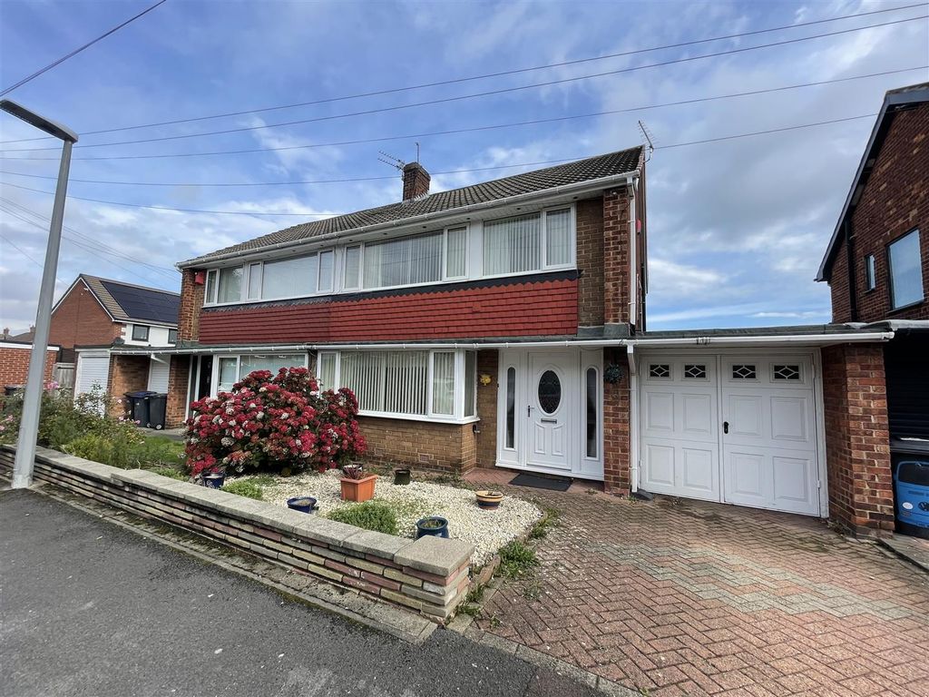 Property photo 1 of 11 5 Stan.Jpg