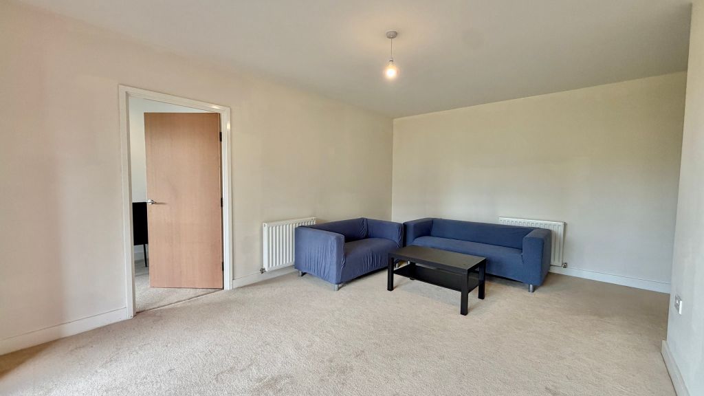 Property photo 1 of 12 Living Room