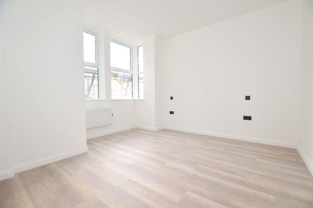 Property photo 1 of 14 Bedroom