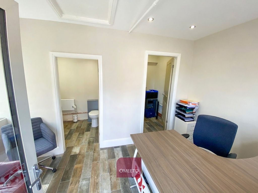 Property photo 1 of 6 Small Office To Rent Belper