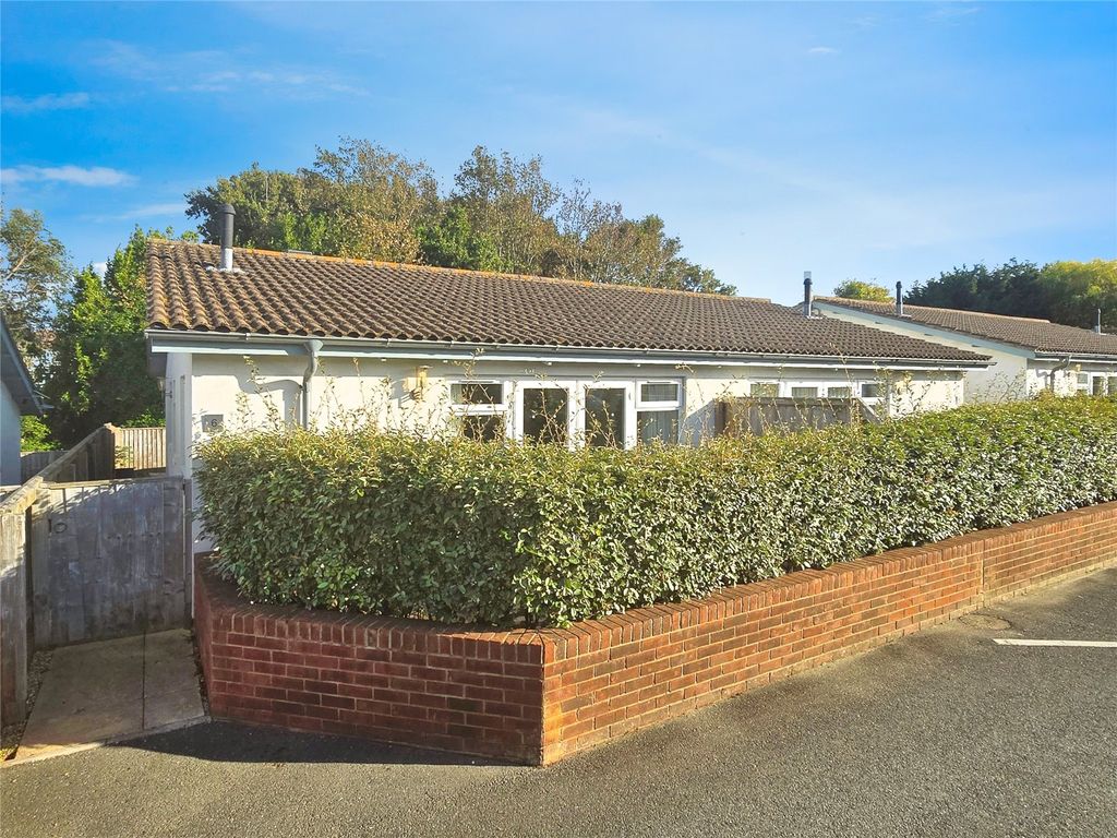 Property photo 1 of 14 Front