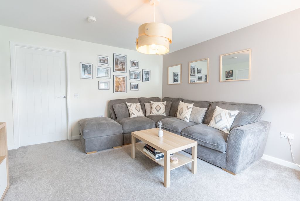 Property photo 3 of 39 Gallery