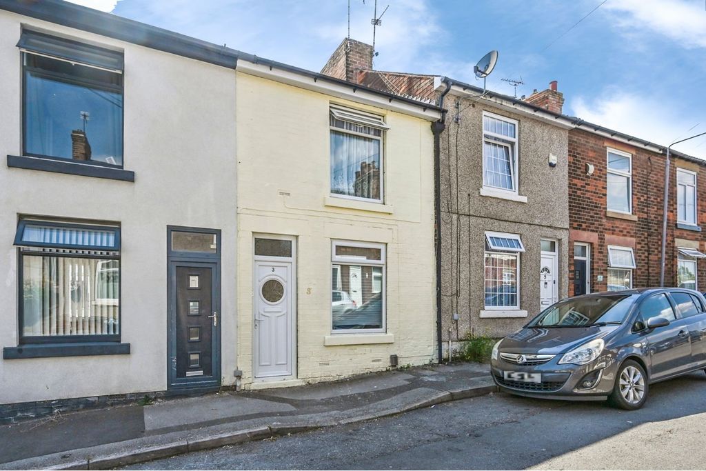 Property photo 1 of 15