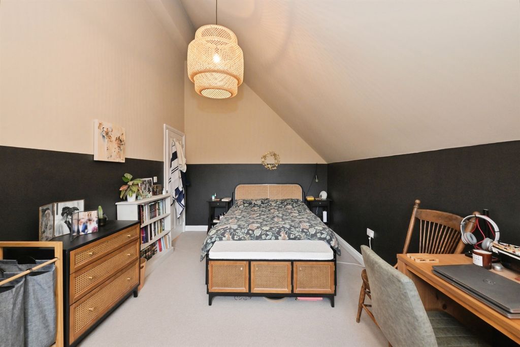 Additional image 12 of 3 bed semi-detached house for saleSt. Andrew Street, Hertford SG14