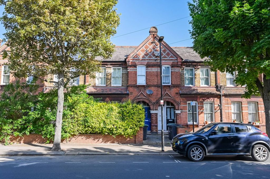 Property photo 2 of 13