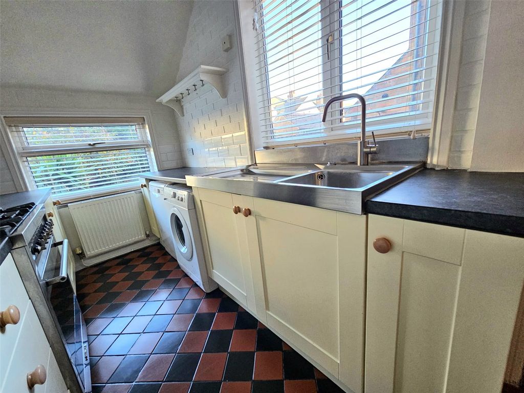 Property photo 3 of 14 Picture No. 14