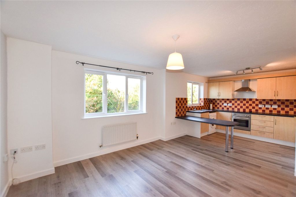 Property photo 2 of 11 Picture No. 06