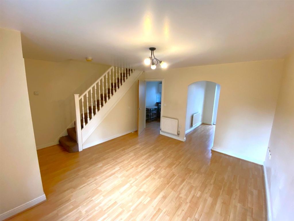 Property photo 3 of 11 2.Jpg