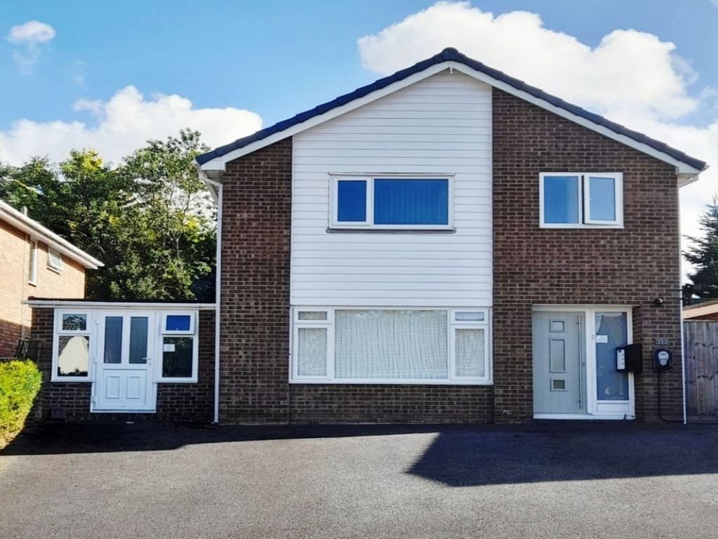 Property photo 1 of 32