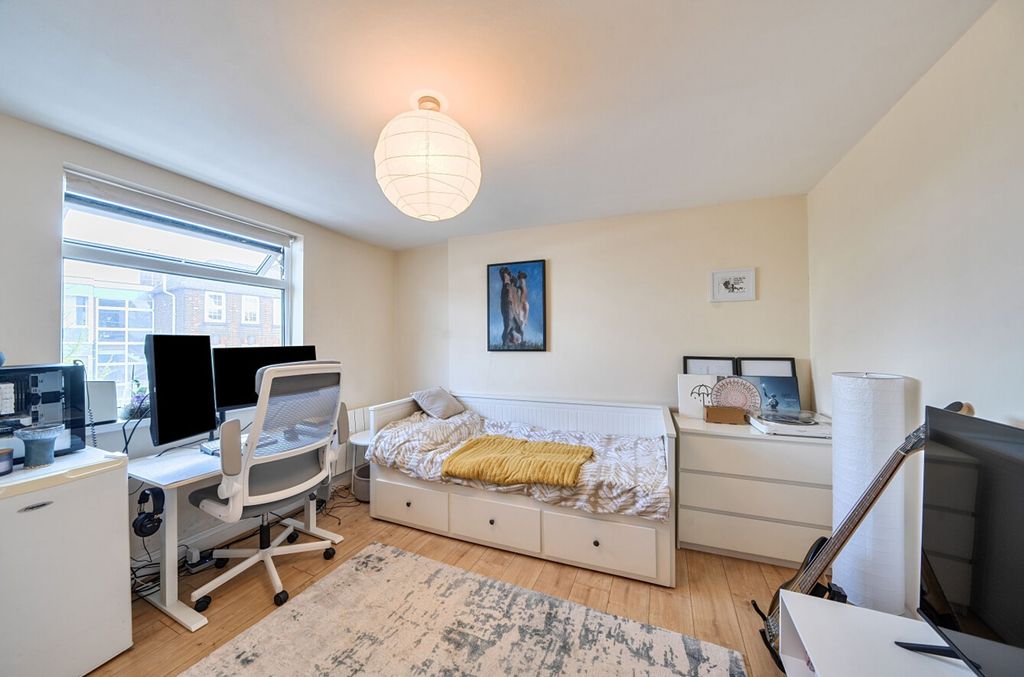 Property photo 2 of 14 1440751-4-69De34E...